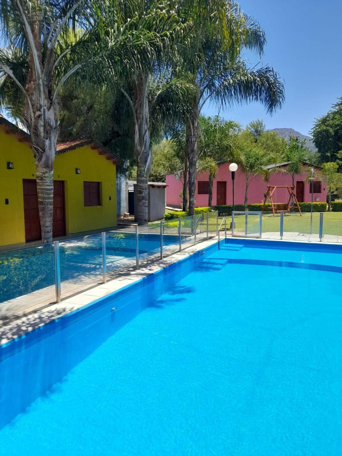 Cabanas Puertas Del Sol La Rioja Exterior photo